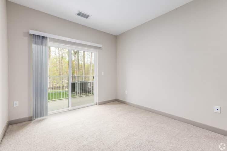 Eagle Park Vistas Apartment Living Room 2